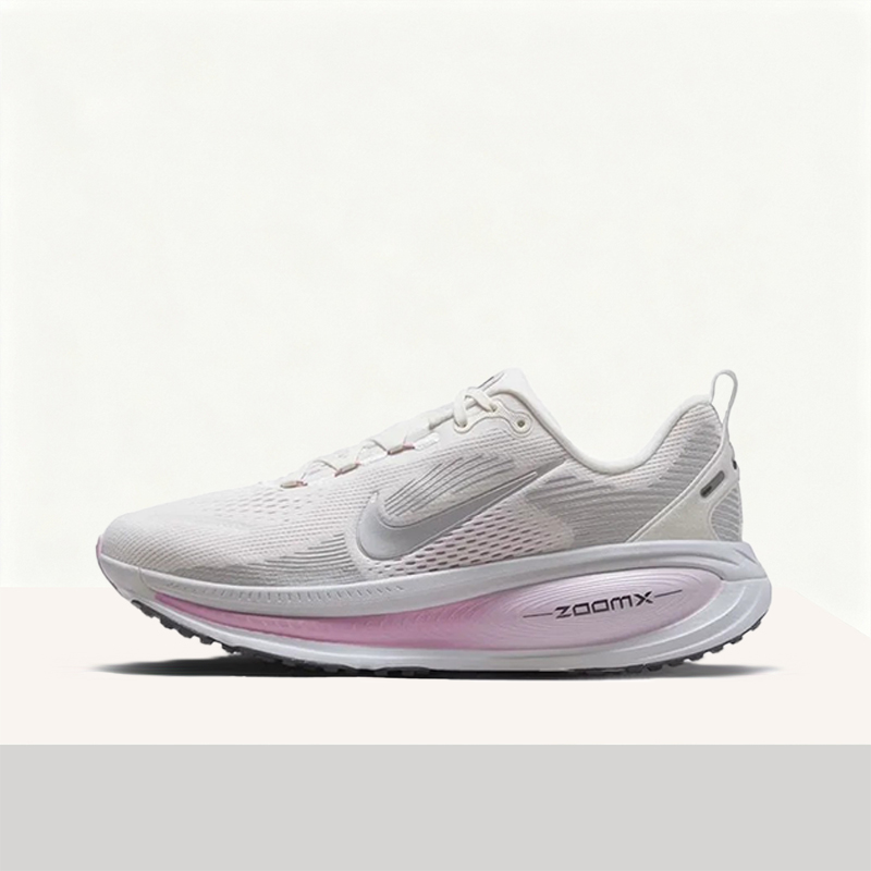 Women Shoes Running Nike - حذاء نايك فوميرو 18: حذاء رياضي