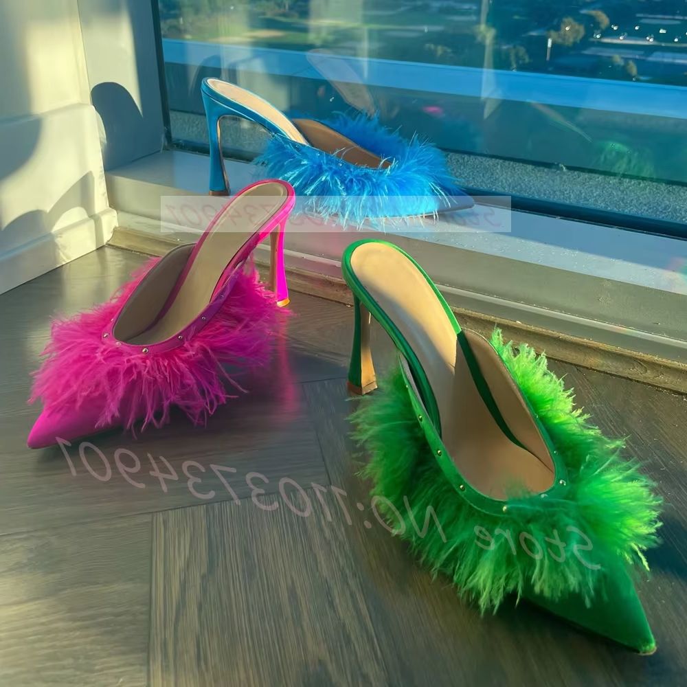 Court Heel Pointed - أحذية نسائية بكعب عالٍ مزينة بريش