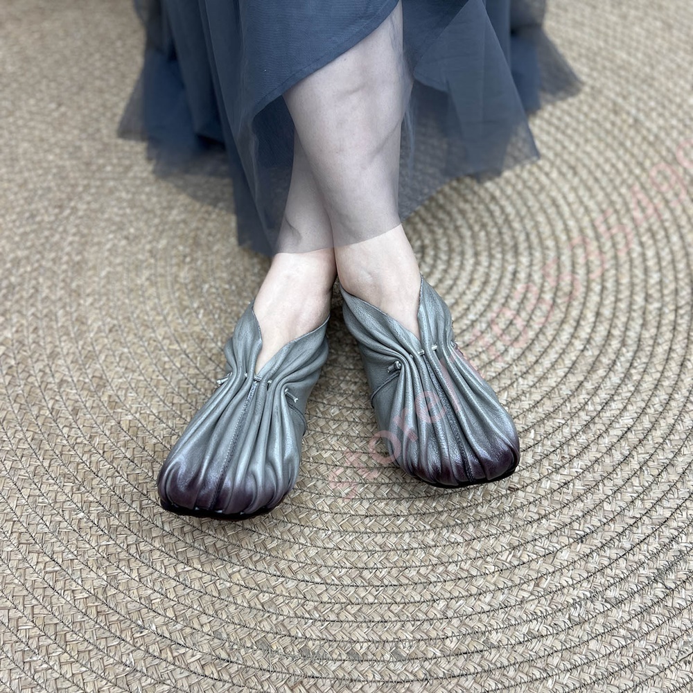 أحذية نسائية عصرية بتصميم كلاس - مراجعة Mule Slip On وسعره