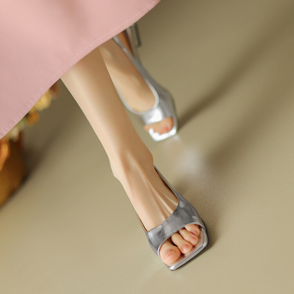 صنادل نسائية مريحة بنعل داخلي  - مراجعة Mule Slip On وسعره