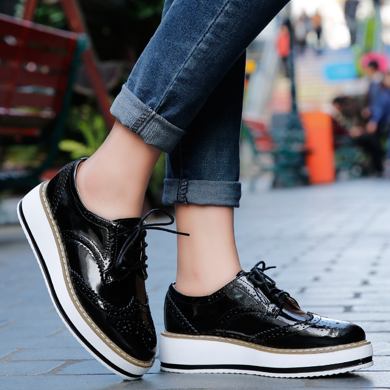 النساء أحذية خفيفة بدون كعب جل - مراجعة Oxford Lace Up Women وسعره